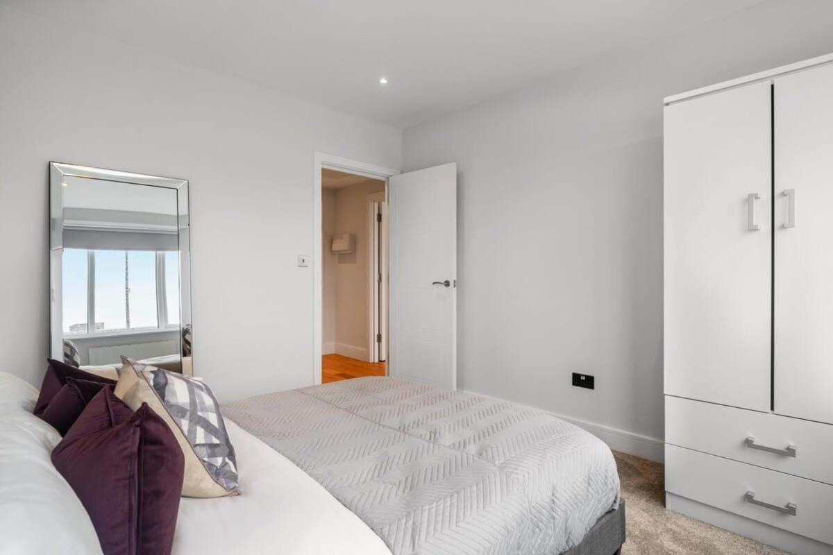 Lovely 1 Bedroom Apartment In The Heart Of Eastleigh Eksteriør bilde